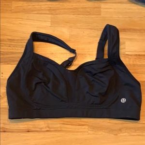 Classic black Lululemon ta-ta tamer